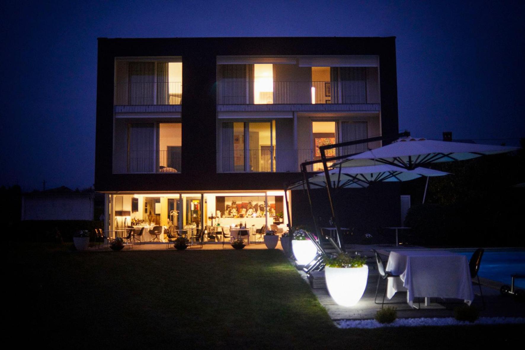 House Iaquin Hotel โดบรอโว ภายนอก รูปภาพ