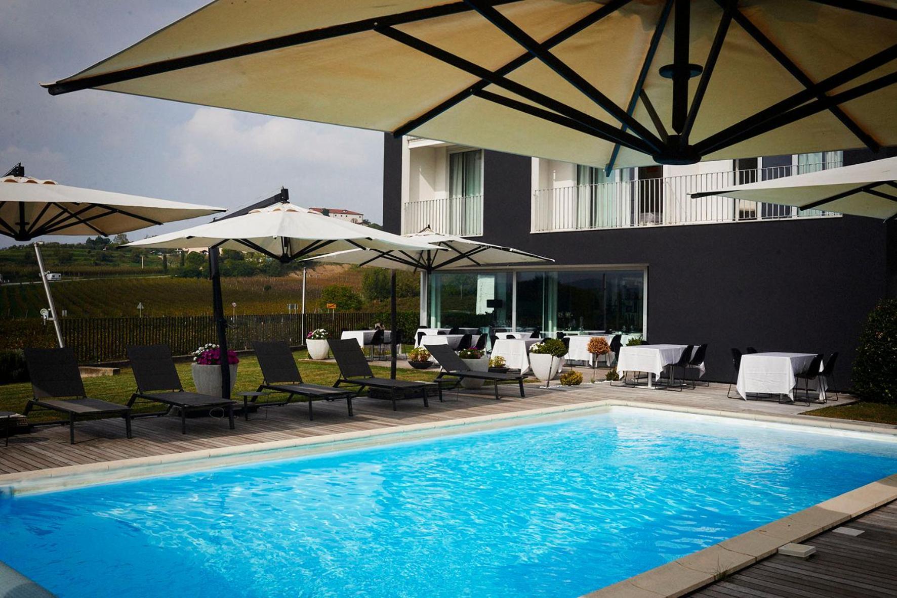 House Iaquin Hotel โดบรอโว ภายนอก รูปภาพ