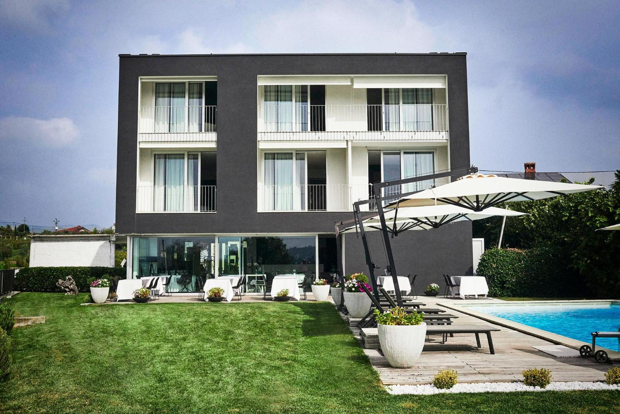 House Iaquin Hotel โดบรอโว ภายนอก รูปภาพ
